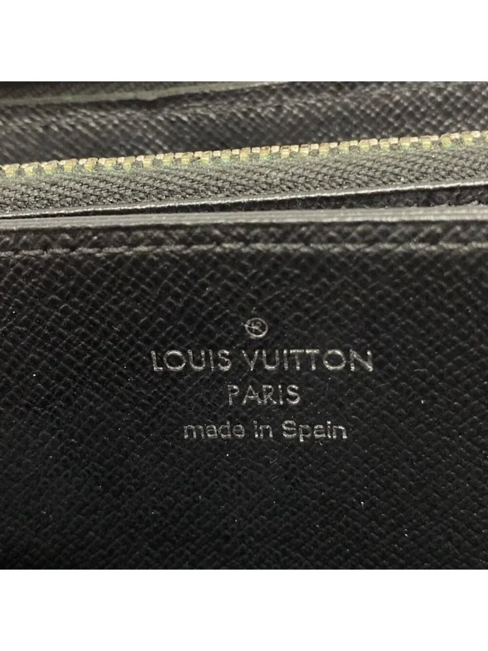 Louis Vuitton Wallet Epi Zippy Noir Leather Cowhide
